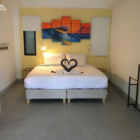 Hotel Baan Andaman Sea Surf Patong Zewnętrze zdjęcie